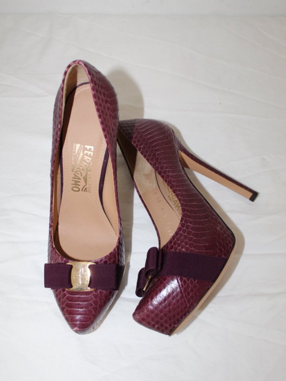 Salvatore Ferragamo Python Embossed Leather Pumps Platform Heels Plum 9.5 - Picture 3 of 10